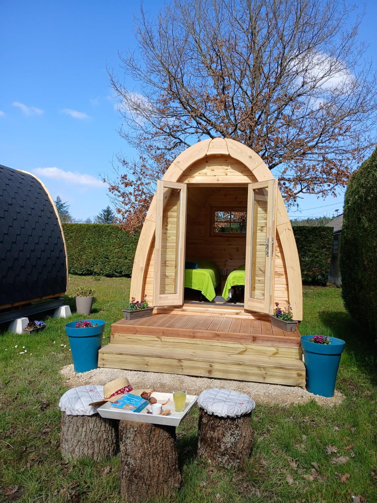At the Tree - Sologne - Unique Accommodations - Wooden Pod