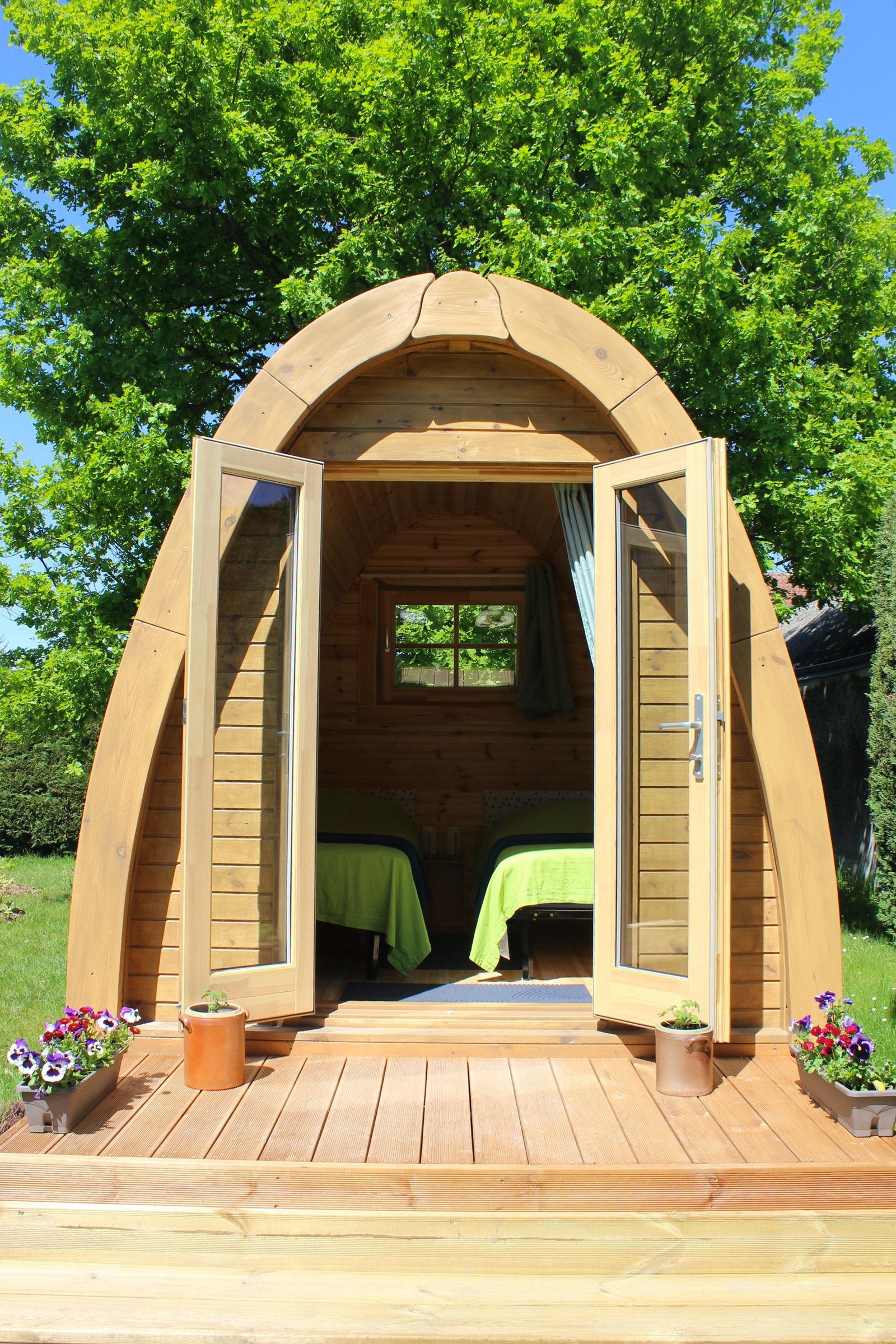 Wooden cabin, unusual accommodation in Sologne