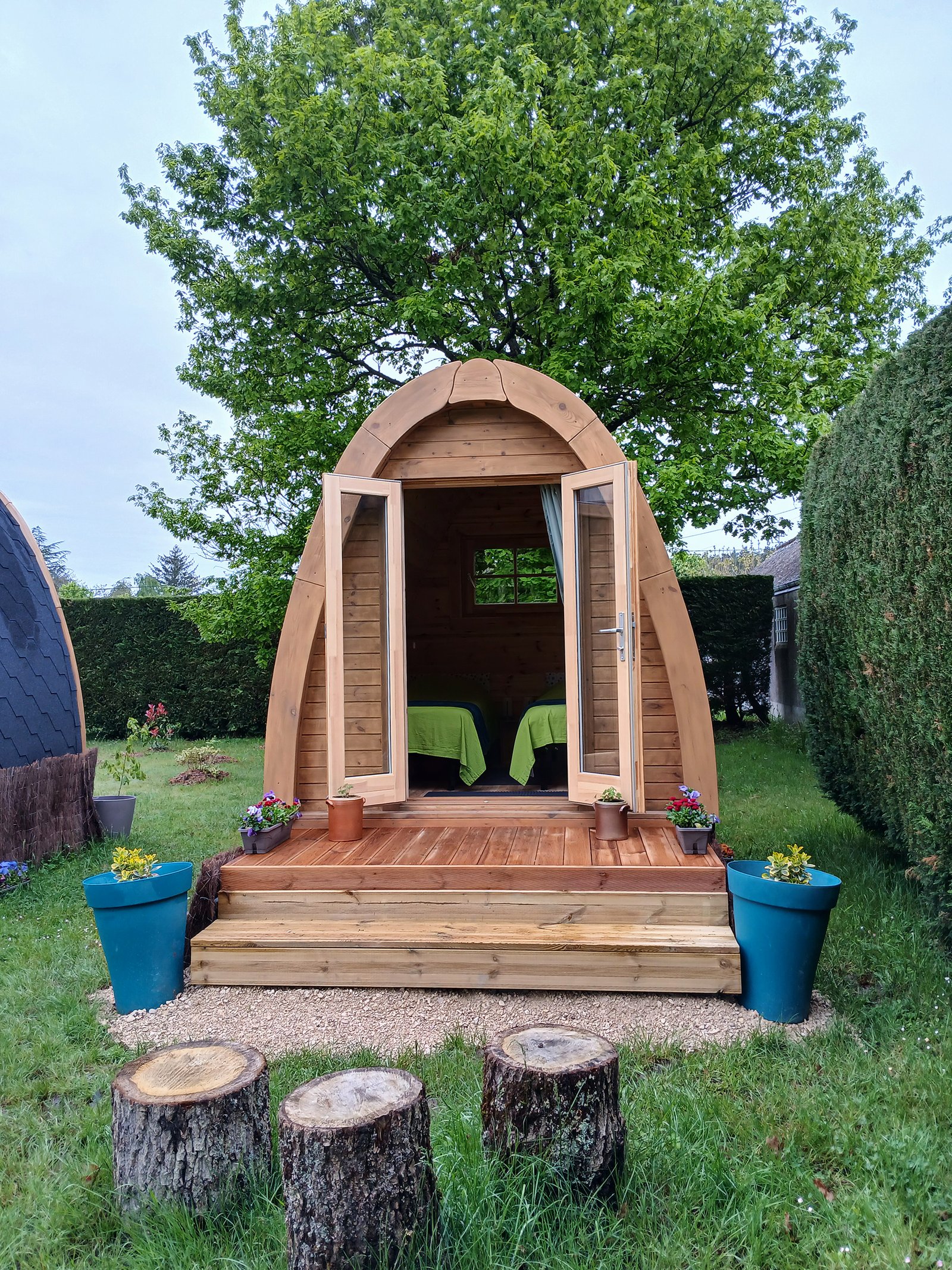 Unique Accommodation: Tilleul Pod in Sologne
